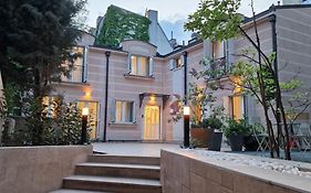 Carice Milice Old Town Residence